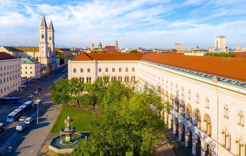 Operațiune de amploare a poliției la universitatea din München, după ce un student, fiu de politician, a venit cu pistolul la cursuri. Ce explicație a dat