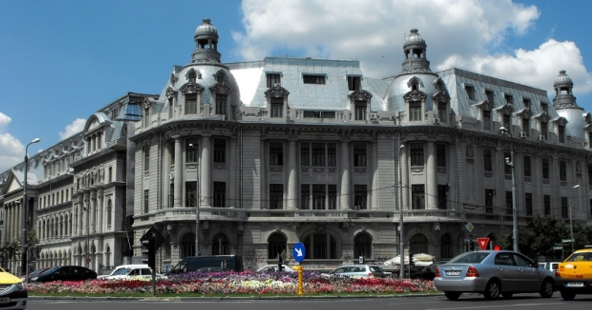 Universitatea din București are pentru admiterea la licență, master și doctorat peste 7.400 de locuri la buget.