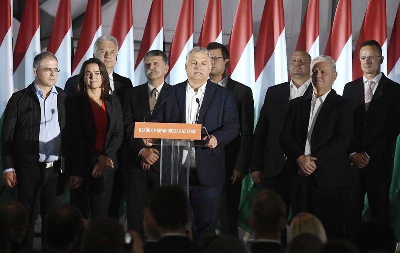 Partidul lui Viktor Orban a pierdut alegerile prima dată în zece ani. Fidesz a pierdut Budapesta și alte orașe mari