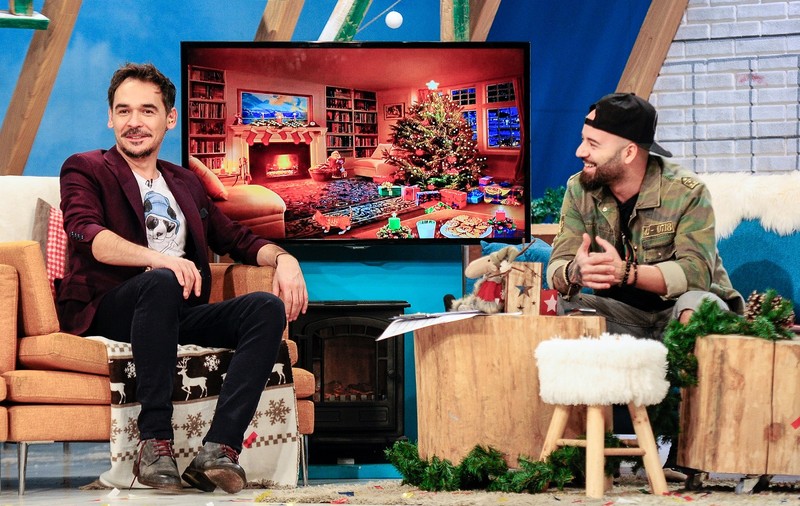 De Crăciun, Răzvan şi Dani spun „Bună dimiNeatza” din platoul emisiunii de la Antena 1