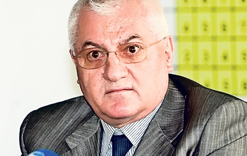 Dumitru Dragomir, şeful Ligii, susţine că Tamaş, Torje şi Chipciu ar fi chefuit până în zori după ruşinea din Olanda (0-4)