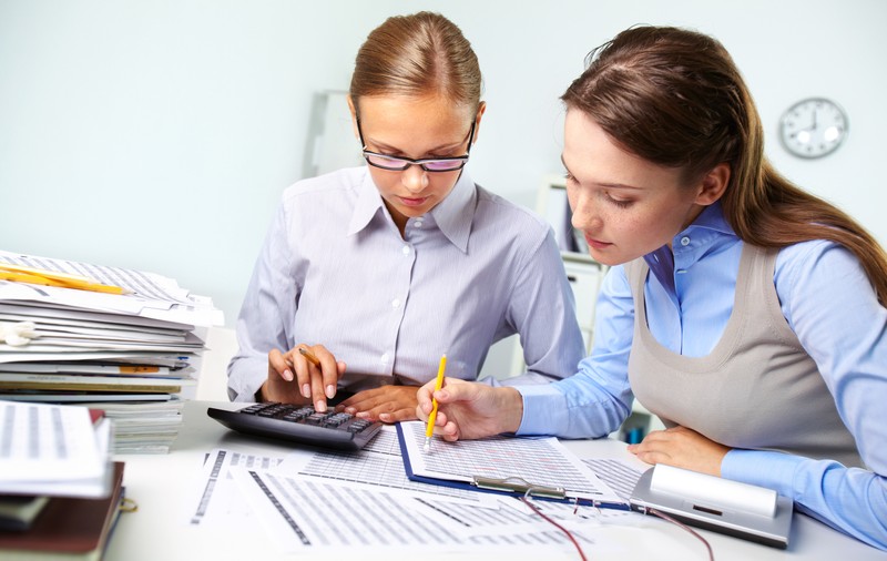 Ce salarii se câștigă în domeniul financiar? Cât câștigă un contabil sau un consultant
