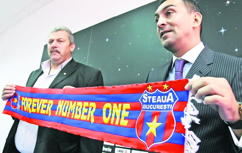 Ei sunt paravanul dintre suporterii fanatici şi Gigi Becali