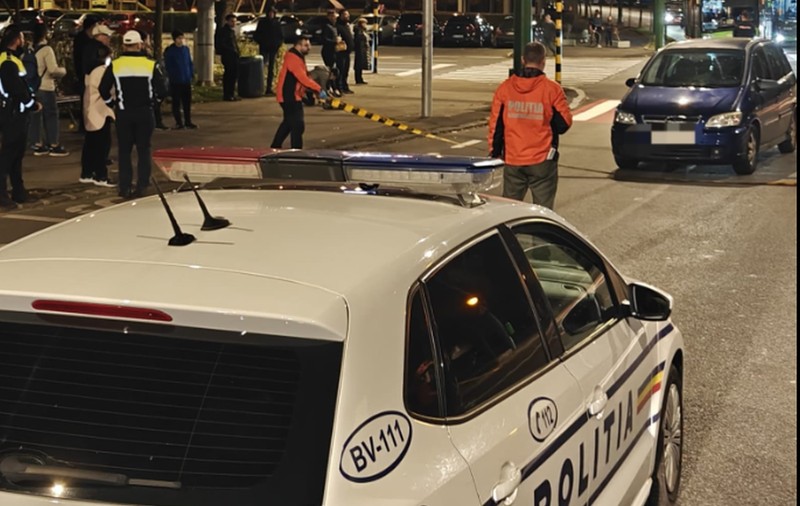 Două fete din Brașov au fost lovite pe trecerea de pietoni de o mașină condusă de un șofer de 78 de ani: victimele au suferit multiple leziuni