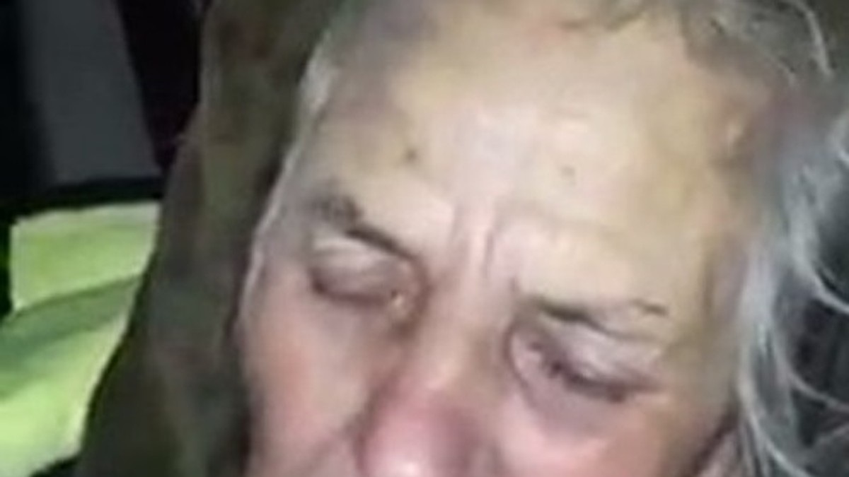 O bătrână de 87 de ani, aproape înghetată, a fost salvată în ultimul moment