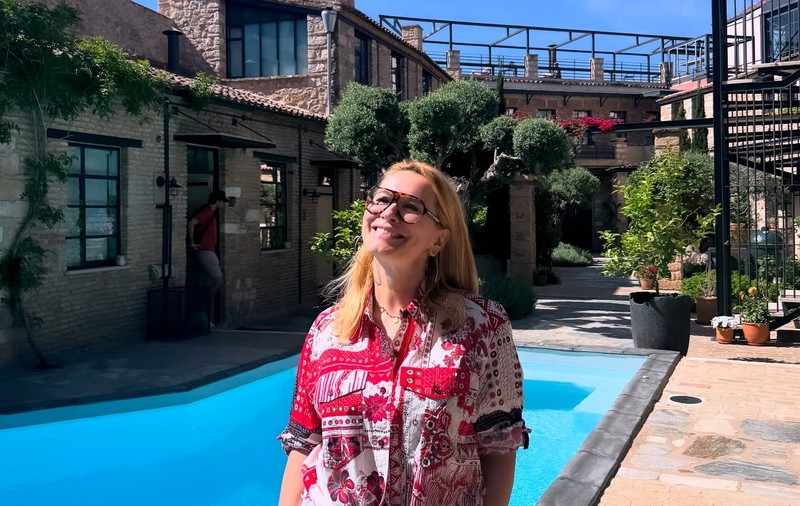 Câți bani câștigă lunar Andreea Esca. Salariul de la PRO TV este secret, dar s-a aflat cifra de afaceri pe care o au firmele ei