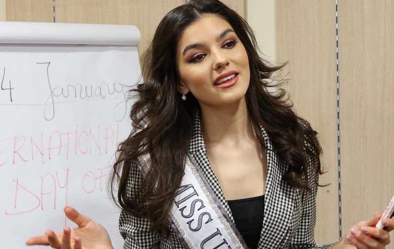 Cine e Bianca Tirsin, cea care va reprezenta România la Miss Universe. Are 21 de ani și e din Arad