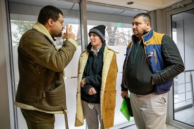 Mihai Grecea, supraviețuitor Colectiv, îi sfătuiește pe Mihaela și Cătălin în legătură cu pașii pe care trebuie să îi facă în continuare pentru recuperare