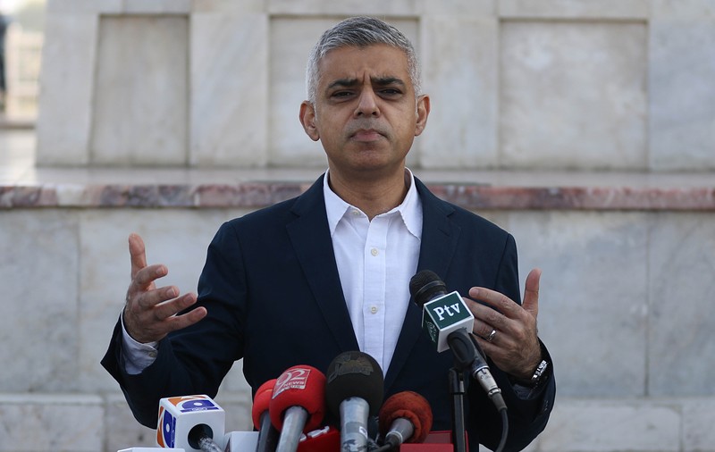Primarul Londrei denunţă prețul Brexitului: A costat economia britanică 162 de miliarde de euro. Ce solicită acesta