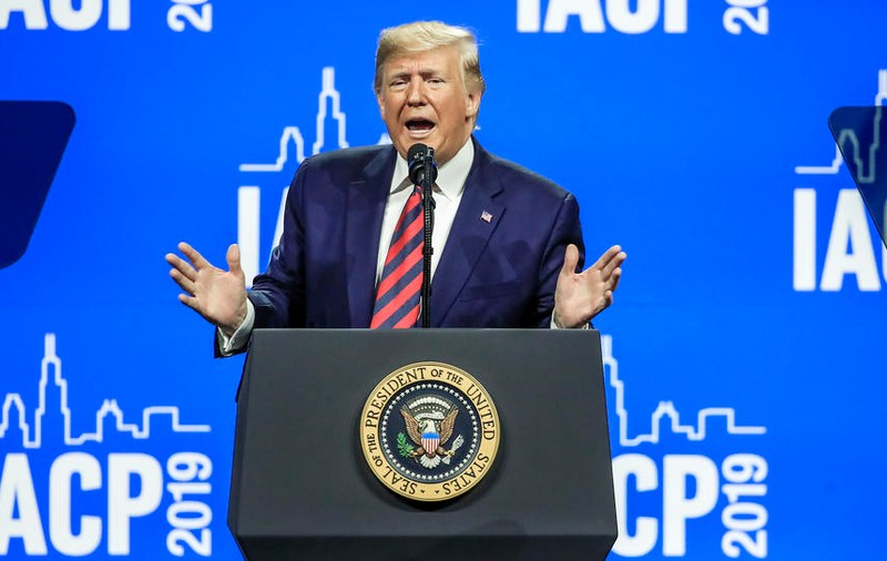 Donald Trump își mută reședința permanentă în Florida