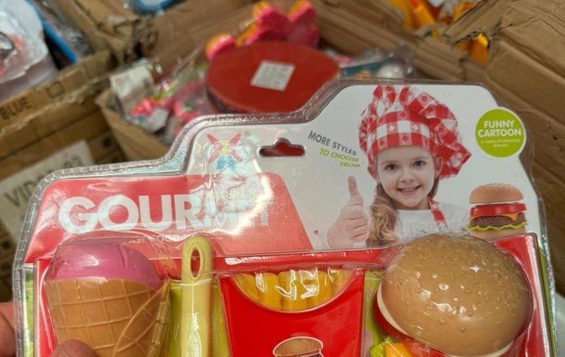 ANPC, amenzi de peste un milion de lei la Dragonul Roșu. Produse periculoase și mărfuri contrafăcute, printre neregulile găsite