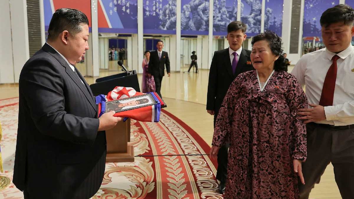 Kim Jong-un, liderul suprem din Coreea de Nord consolează familiile soldaților morți în războiul din Ucraina
