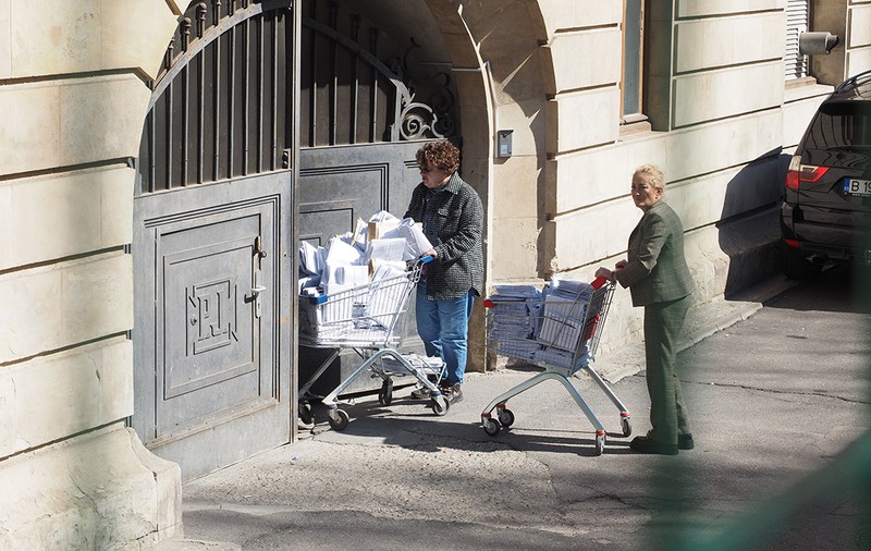 Ce salarii primesc grefierii, categoria profesională care ține în spate sistemul judiciar din România. Venitul net declarat pornește de la 3.500 de lei