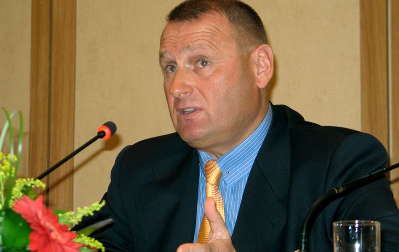 Viorel Cataramă candidează la alegerile prezidenţiale. CCR i-a admis contestaţia, după ce BEC i-a respins dosarul