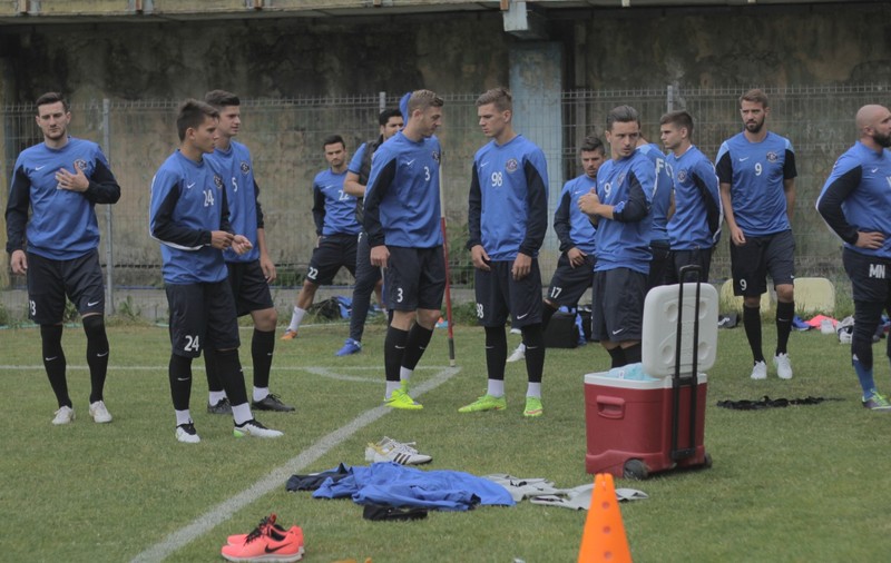 Gică Hagi începe drumul spre play-off, cu un amical la Zărnești / VIDEO