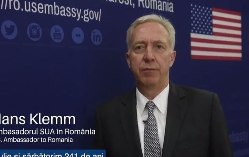 Mesajul ambasadorului american Hans Klemm, de 4 iulie. Invită românii să sărbătorească Ziua SUA