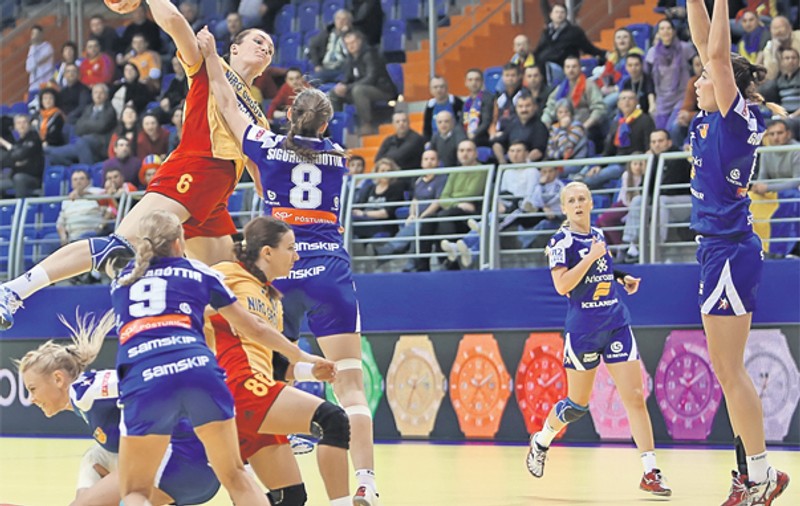 Fetele lui Gheorghe Tadici au depăşit Slovacia şi au adus României a 21-a calificare din 21 posibile la turneul final