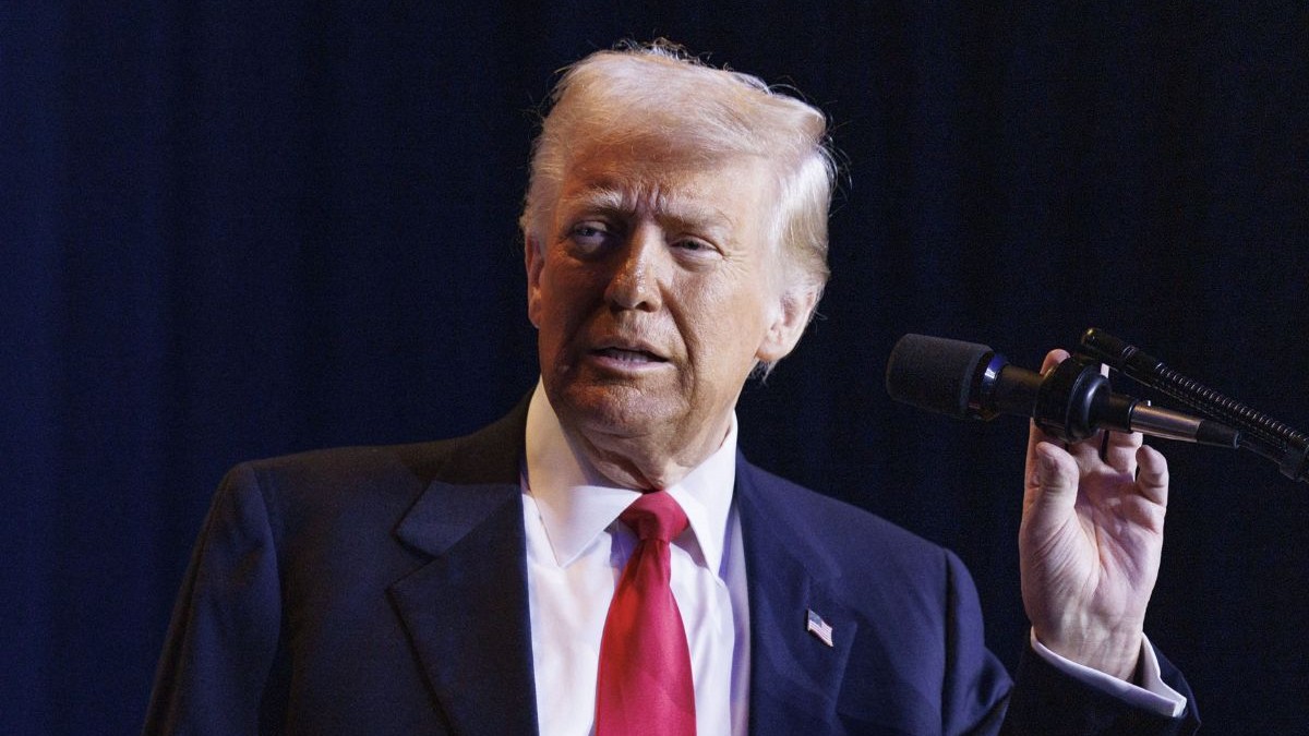 Președintele Donald Trump face declarații la micul dejun național de rugăciune la Washington Hilton în Washington DC, joi, 6 februarie 2025.