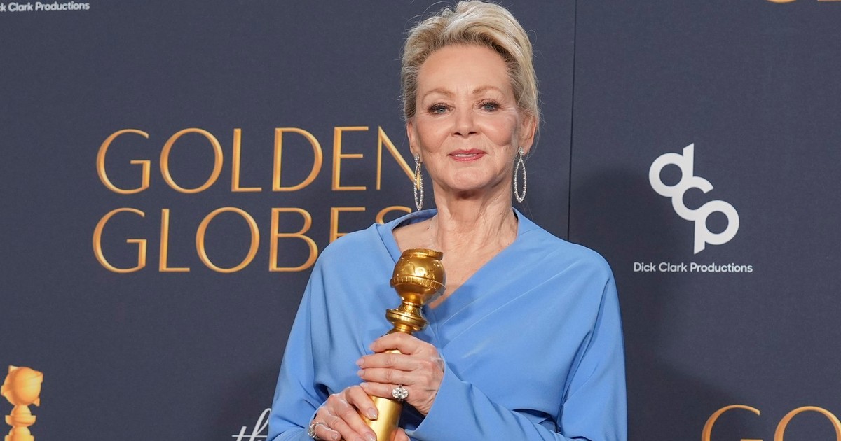 Jean Smart, câștigătoare Globul de Aur 2025, a purtat pe covorul roșu o rochie creată de un designer român