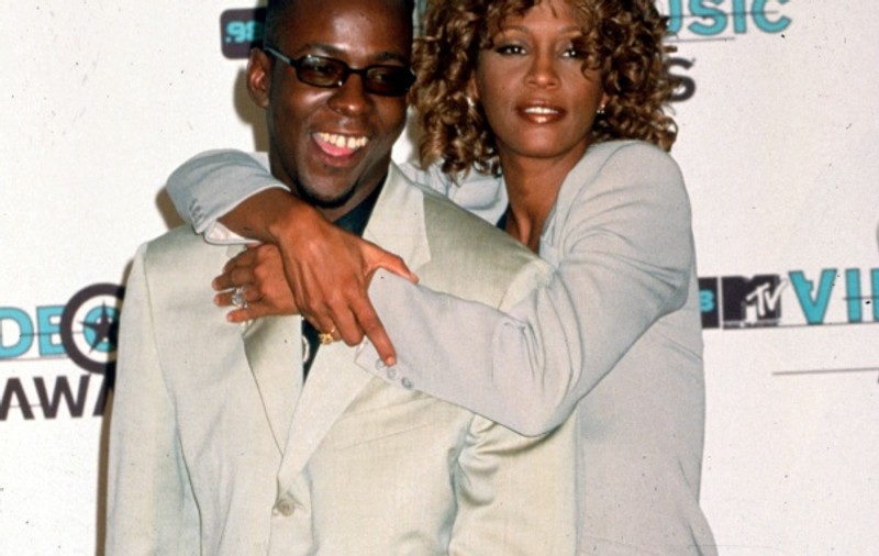 Bobby Brown a susţinut un concert la câteva ore după ce Whitney Houston a murit