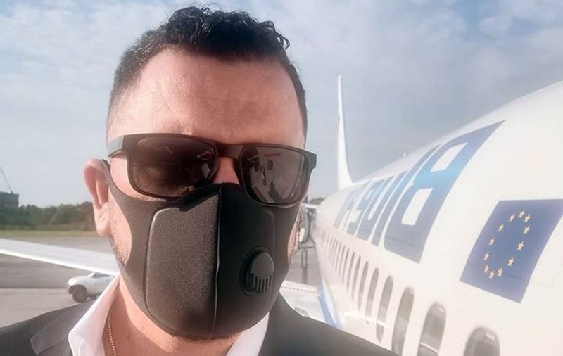 Un fost concurent Masterchef îi acuză pe membrii echipei CFR Cluj că nu au purtat măști în avion: "Acum văd că 11 au COVID"