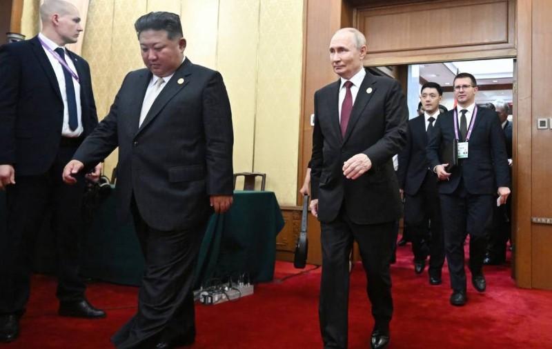 Bodyguarzii lui Putin și Kim Jong-un s-au îmbrâncit în mod repetat înaintea summitului din China. Motivul inedit care a declanșat conflictul