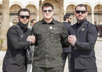 Adam Kadîrov, în centrul imaginii Foto: Profimedia