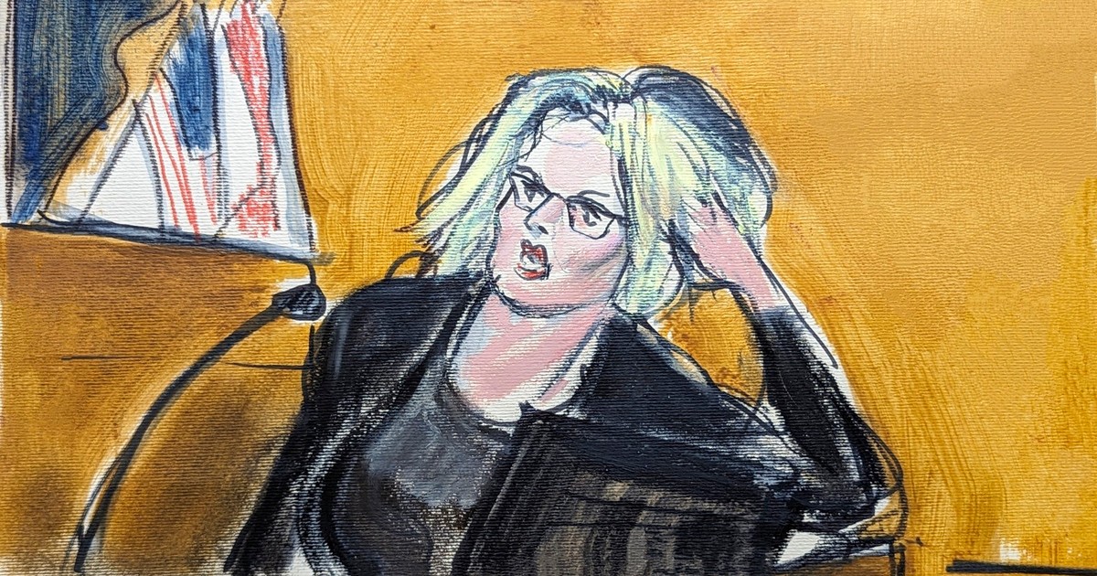 Schiță a vedetei Stormy Daniels depunând mărturie în sala de judecată din New York Foto Profimedia