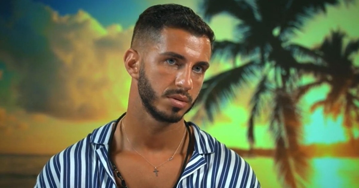 Alin Simoiu, fostă ispită masculină la Insula Iubirii, emisiune difuzată de Antena 1