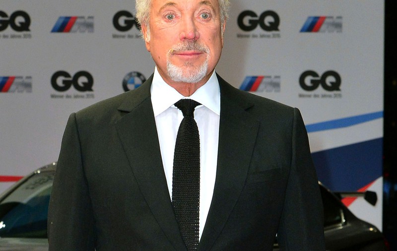 Tom Jones a izbucnit în lacrimi la prima apariție în public după moartea soției lui: „A fost cea mai importantă persoană din viața mea”