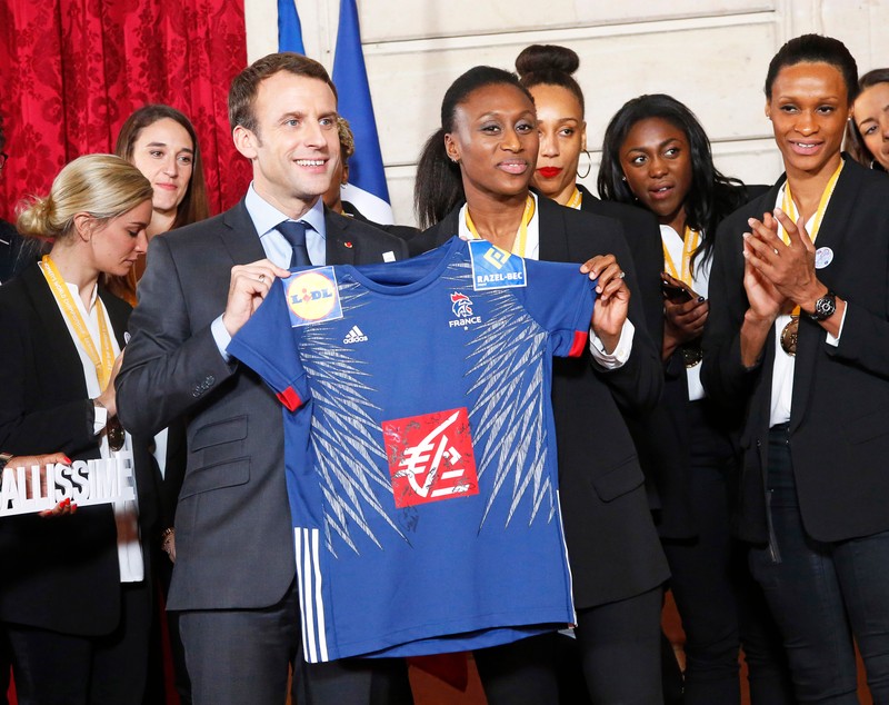 Noile campioane mondiale, primite la Palatul Elysee de preşedintele Emmanuel Macron / GALERIE FOTO