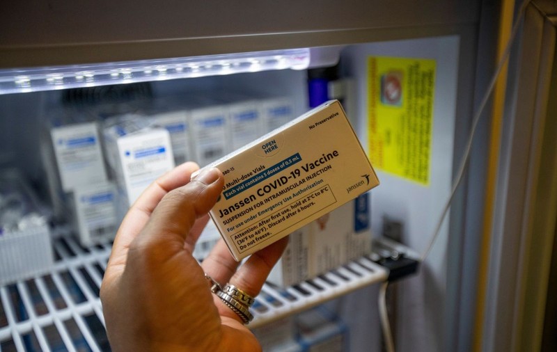 Alte 74.400 de doze de vaccin Johnson&Johnson ajung mâine în România