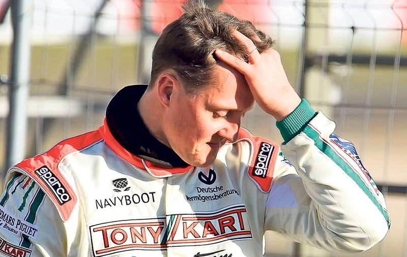 Michael Schumacher a putea fi SCOS DIN COMĂ. Medicii SE TEM că ar putea SUFERI de "SINDROMUL APALIC"
