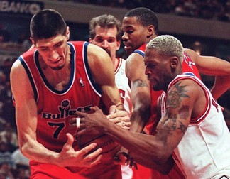 Ghiță Mureșan și Dennis Rodman