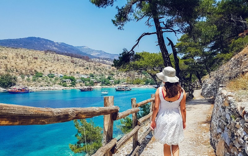 De ce Grecia rămâne de 20 de ani prima alegere a românilor: motivele reale