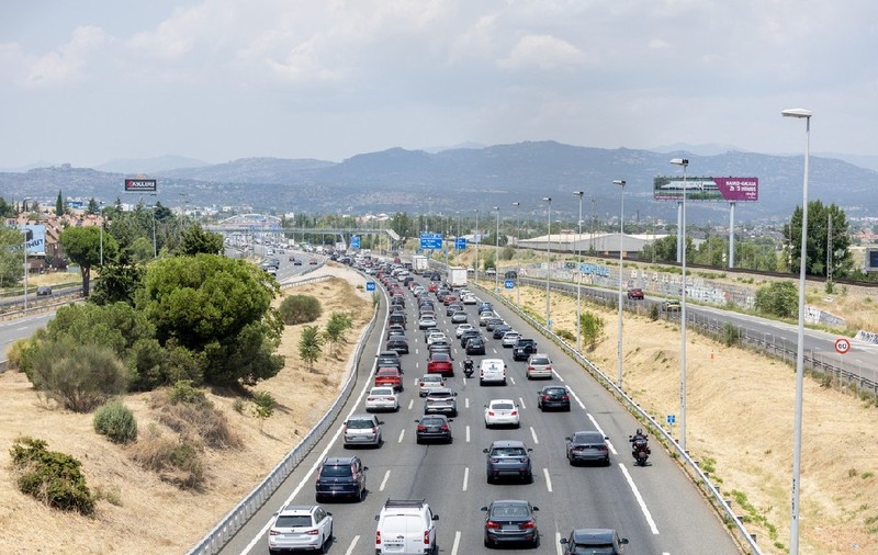Șoferii vor fi amendați și pierd puncte dacă frânează nejustificat atunci când văd că se apropie de un radar, pe șosele din Spania