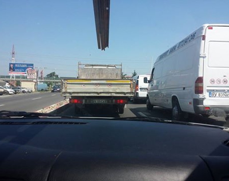 Protest al șoferilor de TIR pe centura ocolitoare a Brașovului FOTO