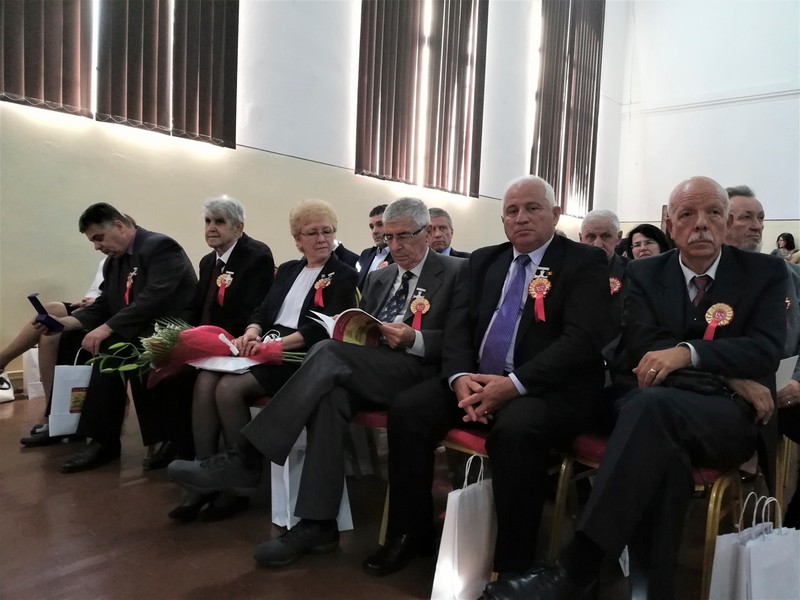 Profesorul de matematică al lui Nicușor Dan, Sorin Cocoradă (primul din dreapta), la împlinirea a 150 de ani de la inaugurarea liceului | Foto: site-ul liceului