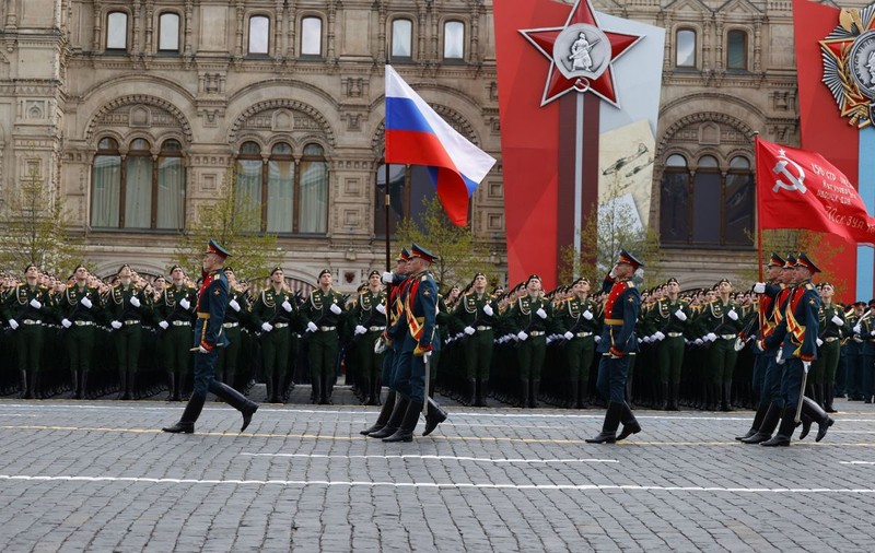 Rusia va crește bugetul din domeniul apărării cu aproape 70% în 2024
