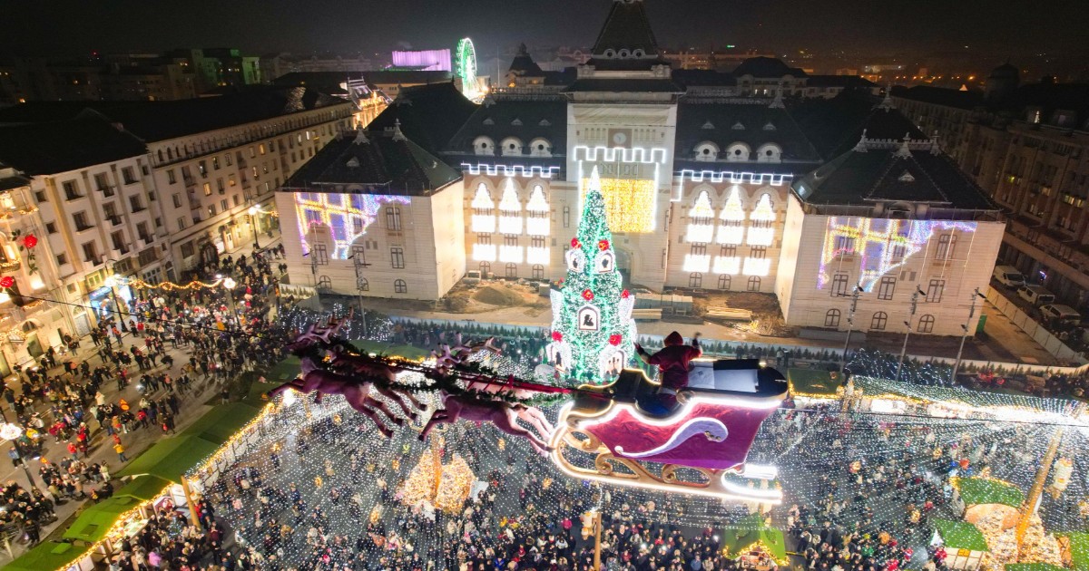 Magie de Crăciun cu proiecții, colinde și artificii în centrul orașului Craiova Foto: Facebook/Târgul de Crăciun Craiova