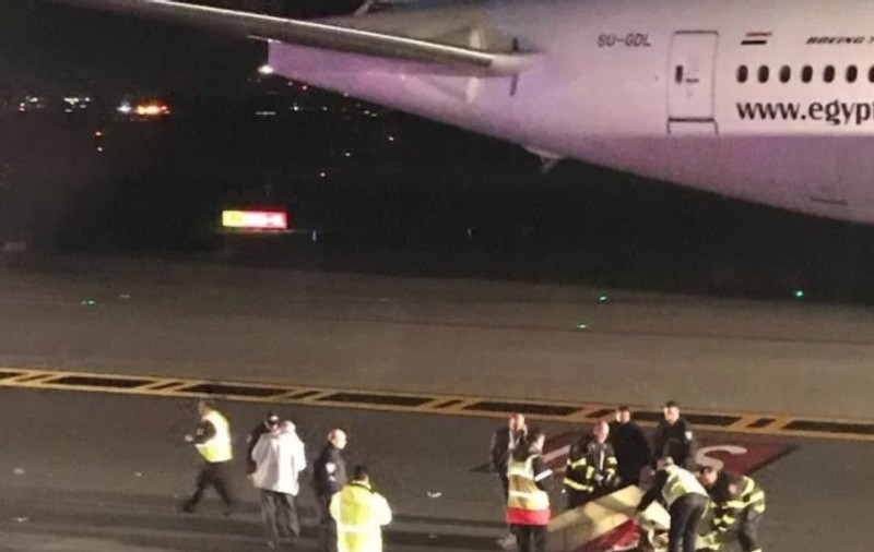 Incident grav pe Aeroportul din New York: două aeronave s-au ciocnit în apropiere de pista de decolare
