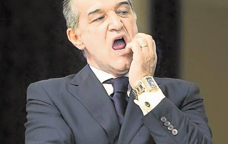 Gigi Becali a fost fraierit de Ioan Niculae