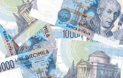 A găsit 2 miliarde de lire italiene puse la saltea de unchiul decedat. Banca refuză să le primească