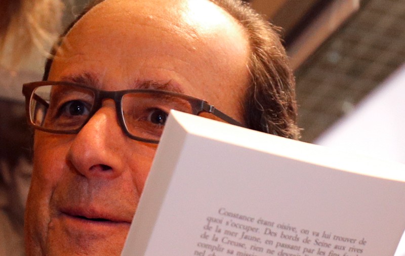 Francois Hollande a comandat patru asasinate