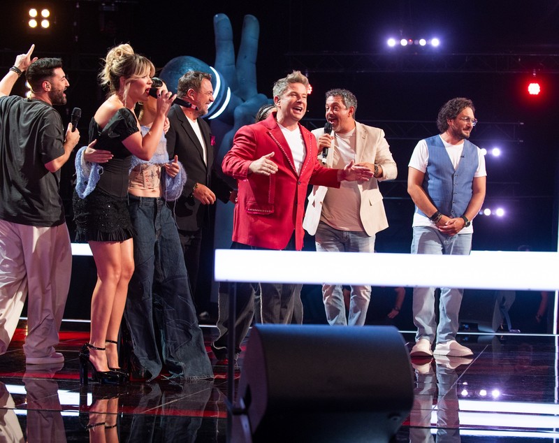 Gina Pistol și Smiley cântă împreună la Vocea României 2024. Li se alătură și jurații de la MasterChef: „A fost așa de intens momentul”