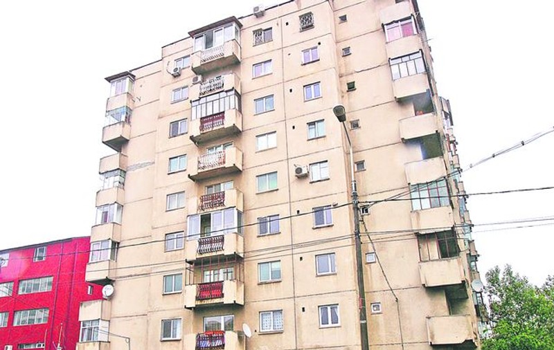 Devalorizarea monedei a ruinat o familie din Iaşi. Au depus la bancă 85.000 de lei şi au primit înapoi... 10 lei!