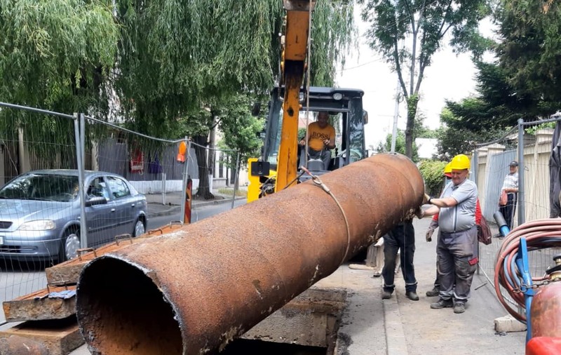Peste 1.100 de blocuri din București au rămas fără apă caldă și căldură din cauza unei avarii în Grozăvești
