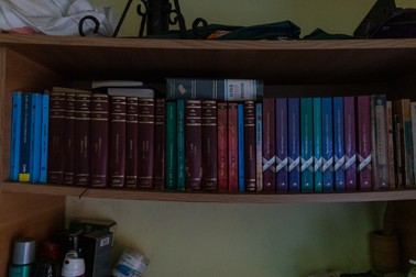 Cornel are în bibliotecă mai multe cărți de Karl May