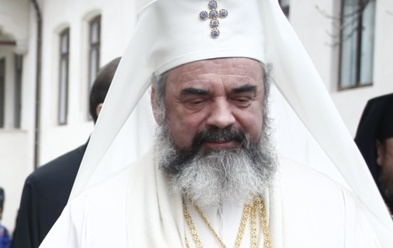 Patriarhul Daniel: Biserica se roagă pentru odihna sufletului Regelui Mihai I al României