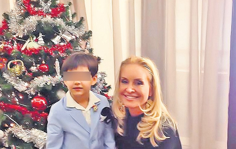Vica vrea pace! Frumoasa blondă îl roagă pe Piţi să vină acasă